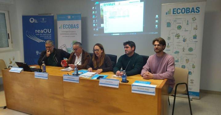 La conexión de vegetación sin control y clima seco favorece los incendios, coclusión de la jornada en Larouco