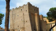 Se derrumba una torre medieval en el centro de Roma