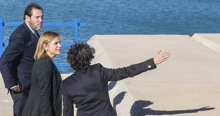El Gobierno detectó las supuestas irregularidades en el Puerto de Valencia por las que Ábalos pregunta a Puente