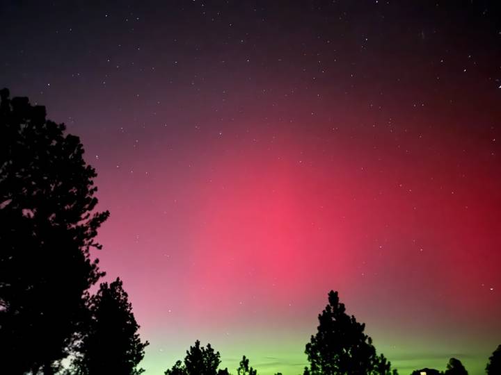 Northern lights visible across metro Denver, Colorado