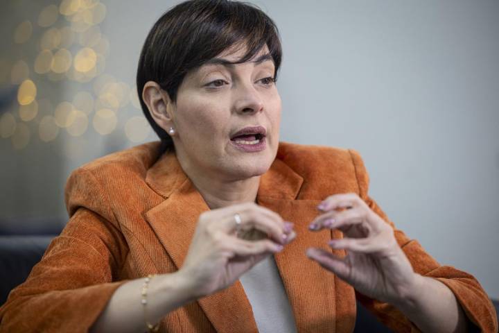 Ministra de Ciencia y Tecnología: capitalismo de EEUU está en nivel superior de destrucción del planeta