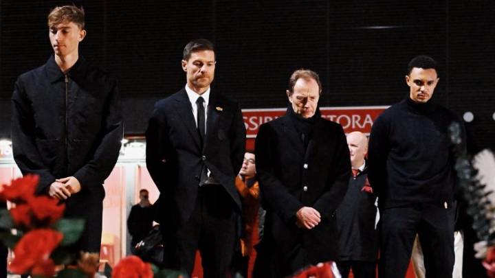 Football Trent Alexander-Arnold, Xabi Alonso, Emilio Butragueno, Dean Huijsen Pay Tribute to Late Diogo Jota and His Brother Andre Silva Ahead of Liverpool vs Real Madrid UEFA Champions League 2025–26