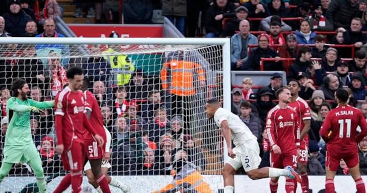 Debacle en Anfield: Nottingham Forest golea al Liverpool y profundiza su mal momento en la Premier League