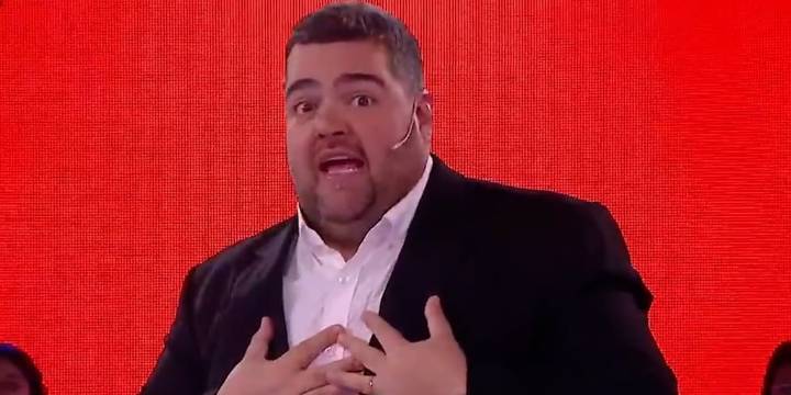 Un error, una culpa y un perdón imposible: la insólita jornada de Darío Barassi en “Ahora Caigo”