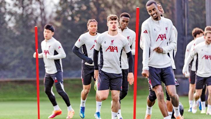 "This game is similar to El Clasico": Slot on Liverpool