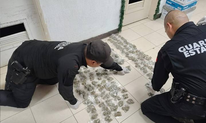 Guardia Estatal asegura bolsa con presuntas dosis de marihuana en Matamoros