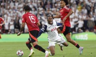 El Tottenham confirma que fue Udogie el jugador amenazado por un agente de futbolistas