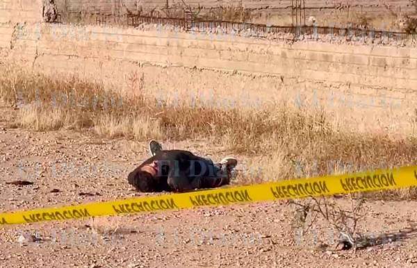 Con balazos en el rostro dejan muerto en brecha de la carretera a Juárez
