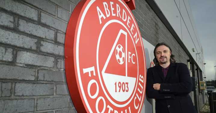 Lutz Pfannenstiel to hold talks with out of contract Aberdeen duo in coming weeks