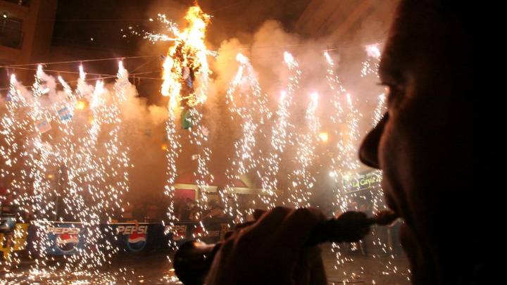La Festa de la Carxofa de Benidorm llega con su tradicional sardinada, música y concurso de bebedores de cerveza