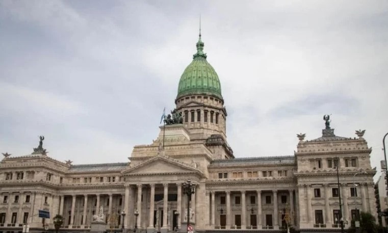 El Gobierno prepara sesiones extraordinarias para impulsar reformas y el Presupuesto 2026