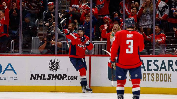 Wilson conecta rápido y sella gol