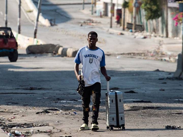 Canadians distrust refugees more than other new arrivals, poll shows