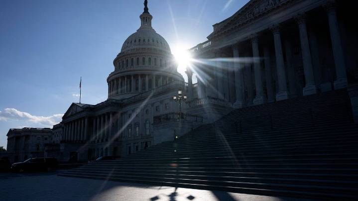 Shutdown Day 35: Hopeful talk, but still no deal