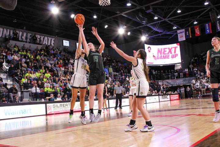 Spartans basketball teams open season in top 5