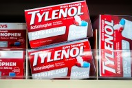 Federal judges weigh reviving court cases linking Tylenol to autism