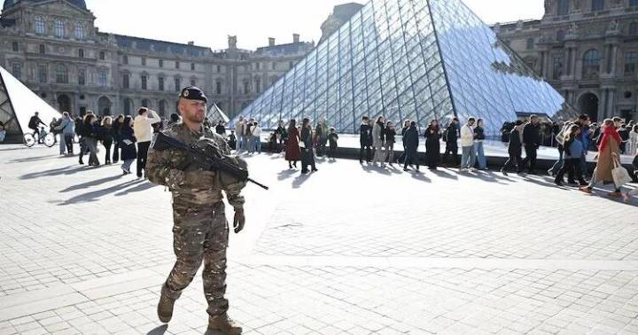 Password to Louvre’s video surveillance system was 'Louvre', according to employee