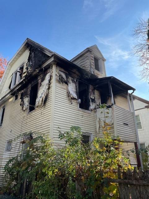 Morning blaze in CT relocates 11 including three children
