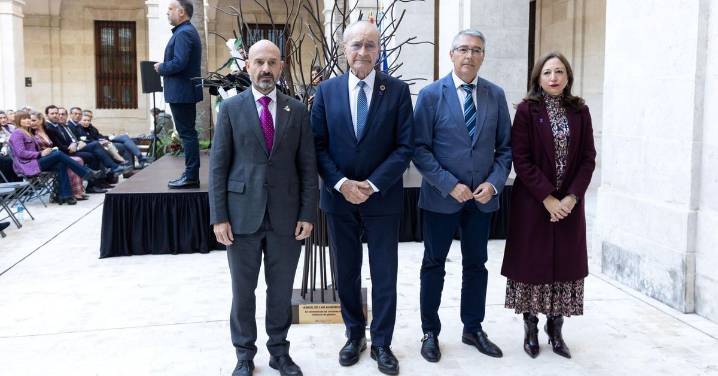 Málaga reúne por primera vez a sus instituciones en un acto único por el Día contra la Violencia hacia la Mujer