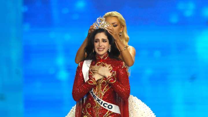 Fátima Bosch, Miss México, se corona como la nueva Miss Universo 2025