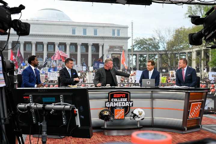 Where to watch College GameDay without YouTube TV today