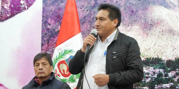 Arrestan a alcalde de Ayacucho por nexos con red criminal: operativo incauta más de S/24 mil y hay otros dos ediles implicados