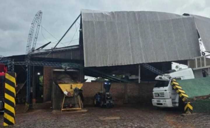 Dos tornados dejaron severos destrozos en Misiones y Brasil