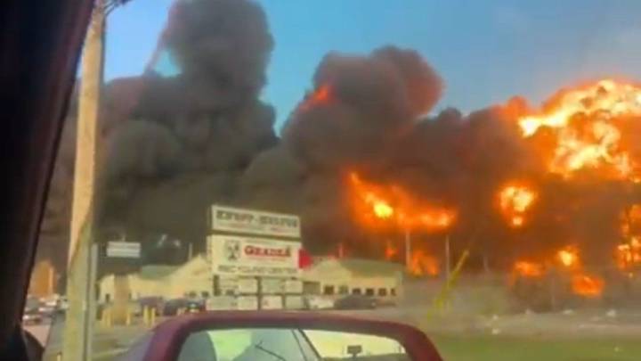 Al menos 3 muertos y 11 heridos en un accidente de un avión en Kentucky