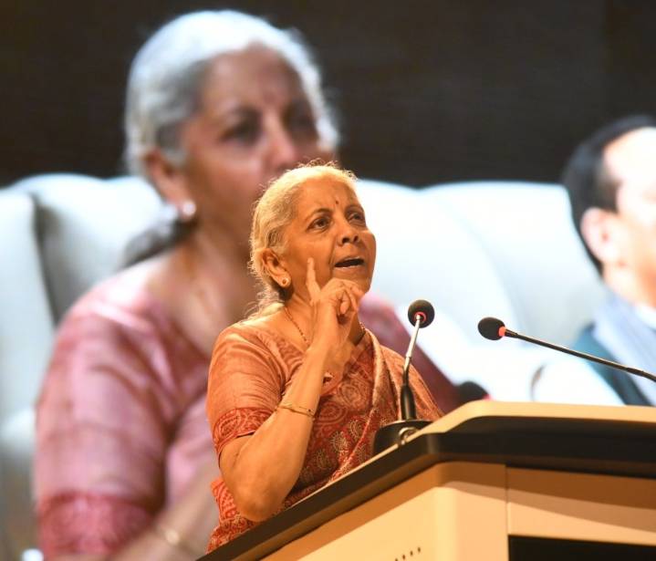 UFBU slams FM Sitharaman for endorsing bank privatisation