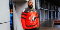 Vladimir Guerrero Jr. wears Marie-Philip Poulin Team Canada jersey to World Series Game 7