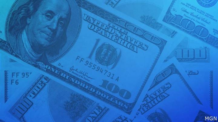 Trump promises $2,000 “dividend” from tariffs