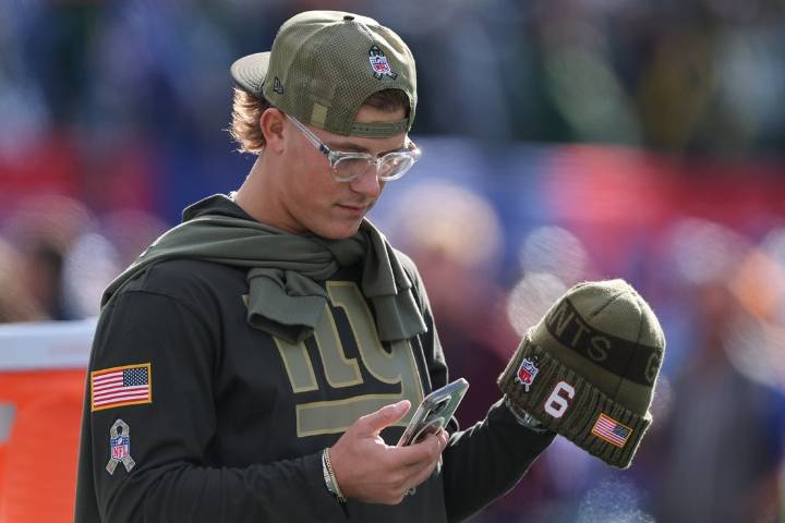 Deadspin | Giants rule out Jaxson Dart, QB Jameis Winston to start