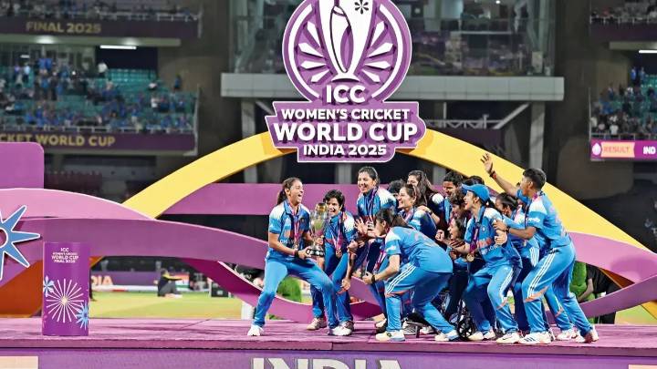 Maharashtra Cabinet celebrates India’s first Women’s World Cup victory