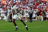 Deadspin | No. 8 Sooners line up to lasso No. 22 Missouri's high-powered run game