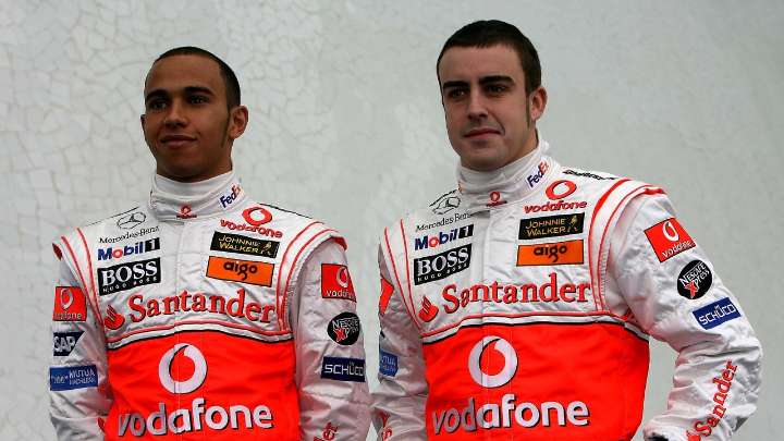 Las palabras de Russell que no gustarán a Fernando Alonso: "Hamilton debería haber ganado en 2007"