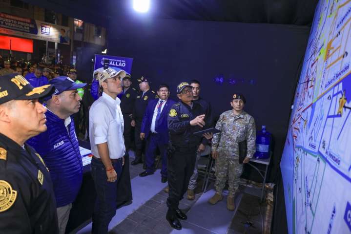 Presidente Jerí supervisó la implementación del puesto de comando temporal del Callao