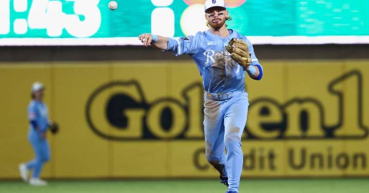 Bobby Witt Jr, Maikel Garcia win 2025 Gold Glove awards