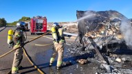 Un incendio de un camión lleno de jamones obliga a cortar la A
