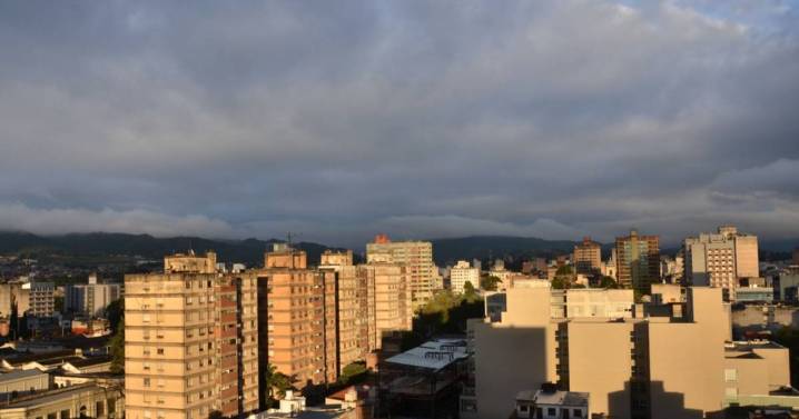 Comienzo de semana con cielo nublado