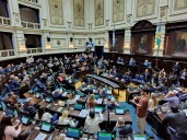 Kicillof logró dictamen para el Presupuesto y tiene una semana para negociar con La Cámpora