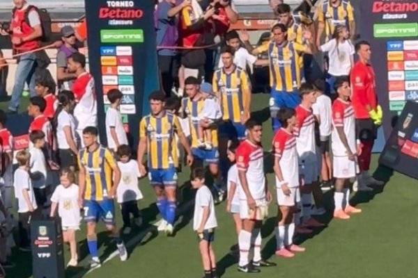 Agremiados cuestionó el pasillo de espaldas y pidió “respeto y juego limpio”