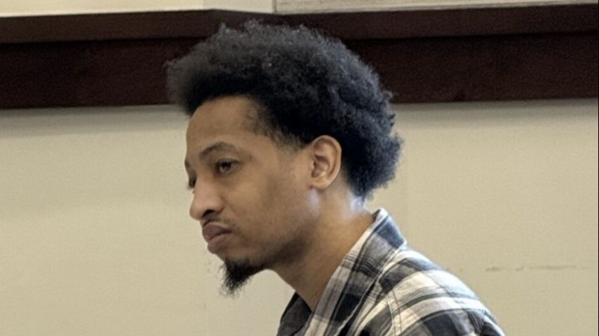 Louisiana man sentenced to decade in prison, ordered to pay $183K after baseball card theft conviction