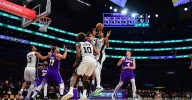 Highlights: Spurs employ balanced offensive attack against Lakers