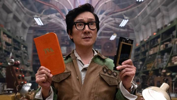'Loki' Star Ke Huy Quan Wants To Return to the MCU: "Fingers Crossed!"