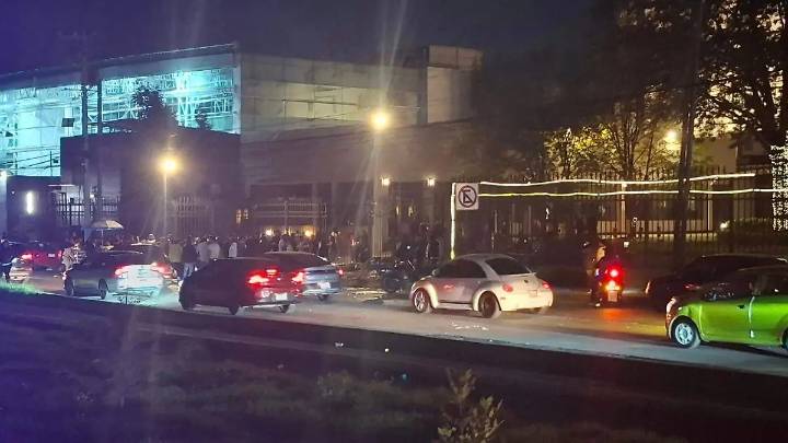 Aficionados del América y Toluca protagonizan pelea frente al hotel de concentración de las águilas