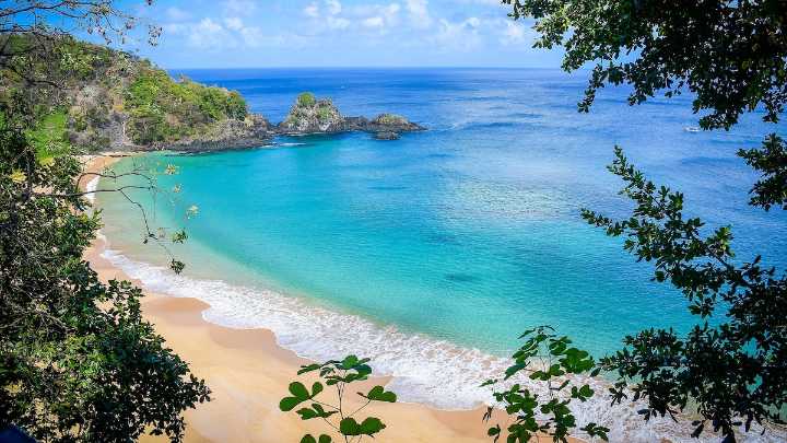 Enjoy the sun in Brazil's best beaches