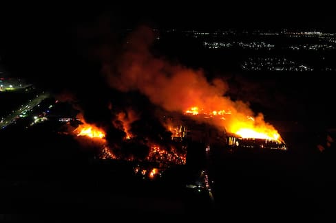 ARGENTINA | Fuerte explosión en parque industrial en las inmediaciones del aeropuerto de Ezeiza, en Buenos Aires, deja al menos 24 heridos