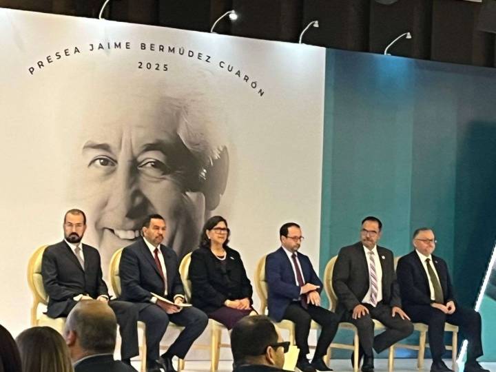 Entrega Index presea Jaime Bermúdez Cuarón