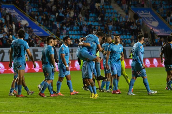 FOTOS. Con energías renovadas: Deportes Iquique recibe emotivo apoyo de cara a su pelea por mantenerse en Primera División
