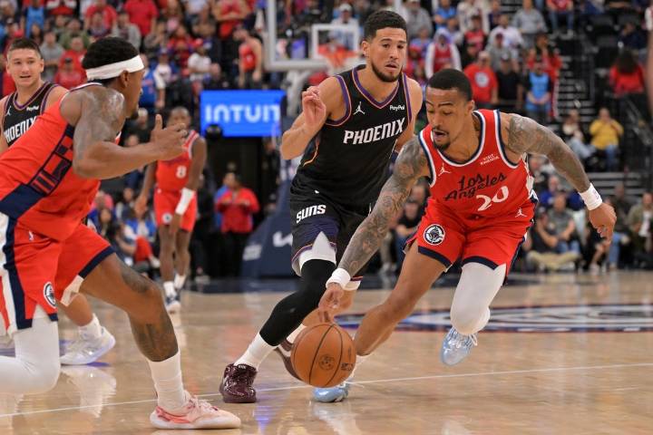 Deadspin | Devin Booker leads Suns to second straight win over Clippers